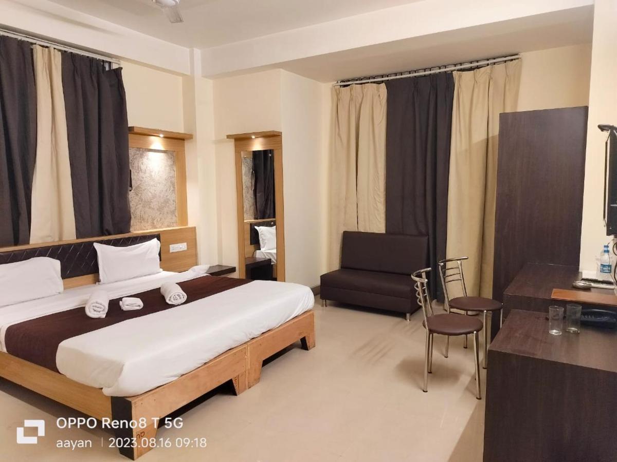 Hotel Jaysha Ґувахаті Екстер'єр фото
