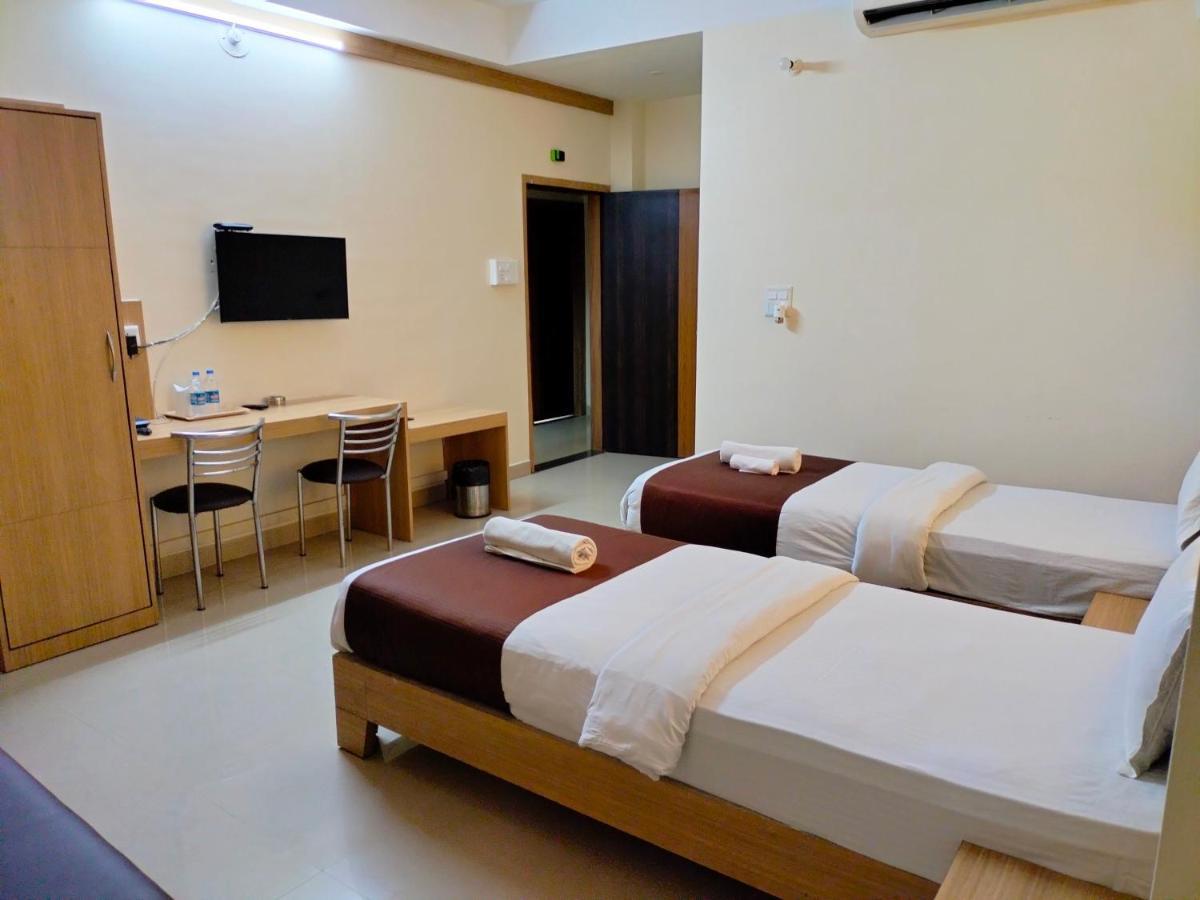 Hotel Jaysha Ґувахаті Екстер'єр фото